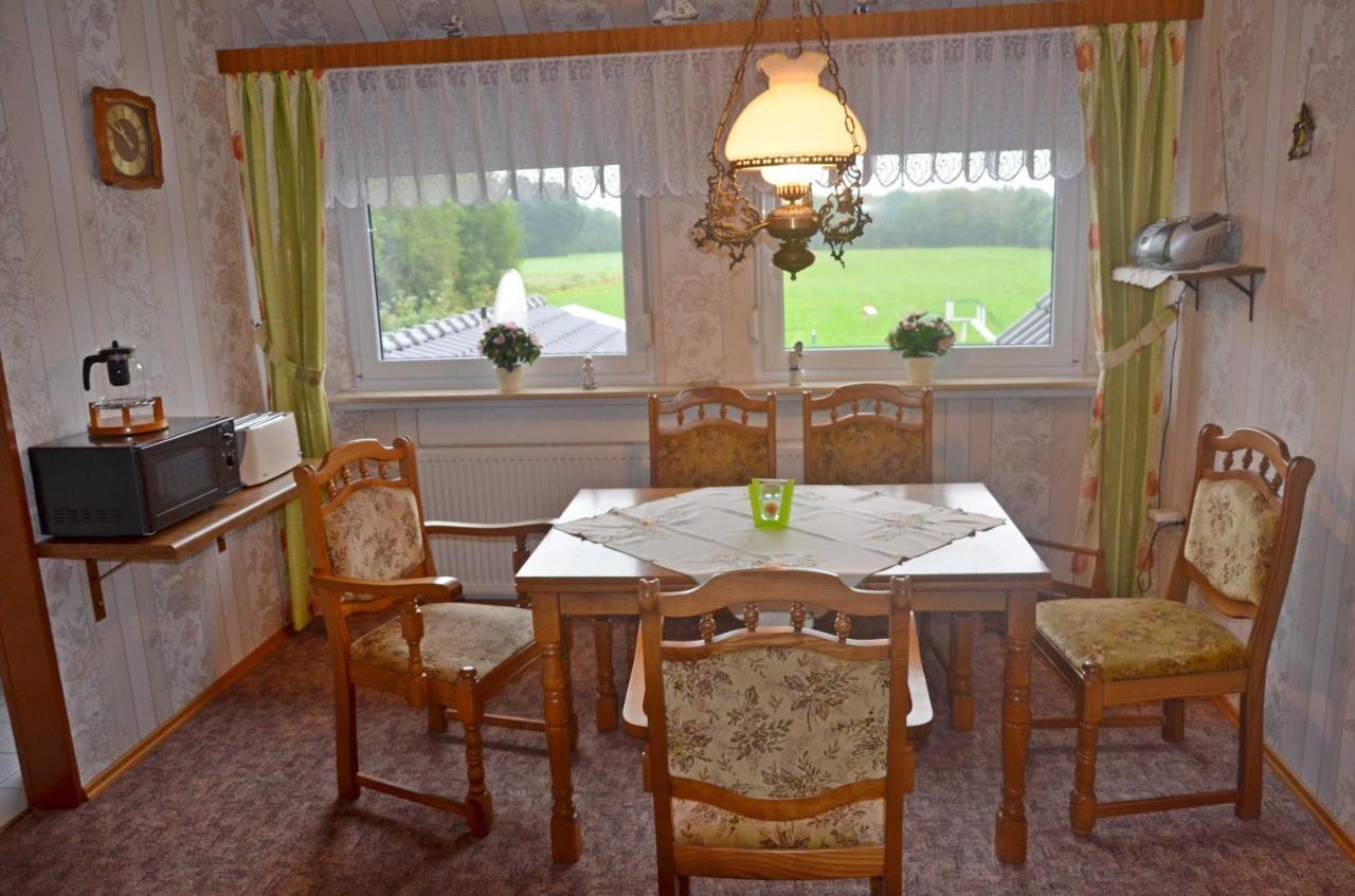 Rhauderfehn Ferienwohnung Kleinhaus, 95008 מראה חיצוני תמונה